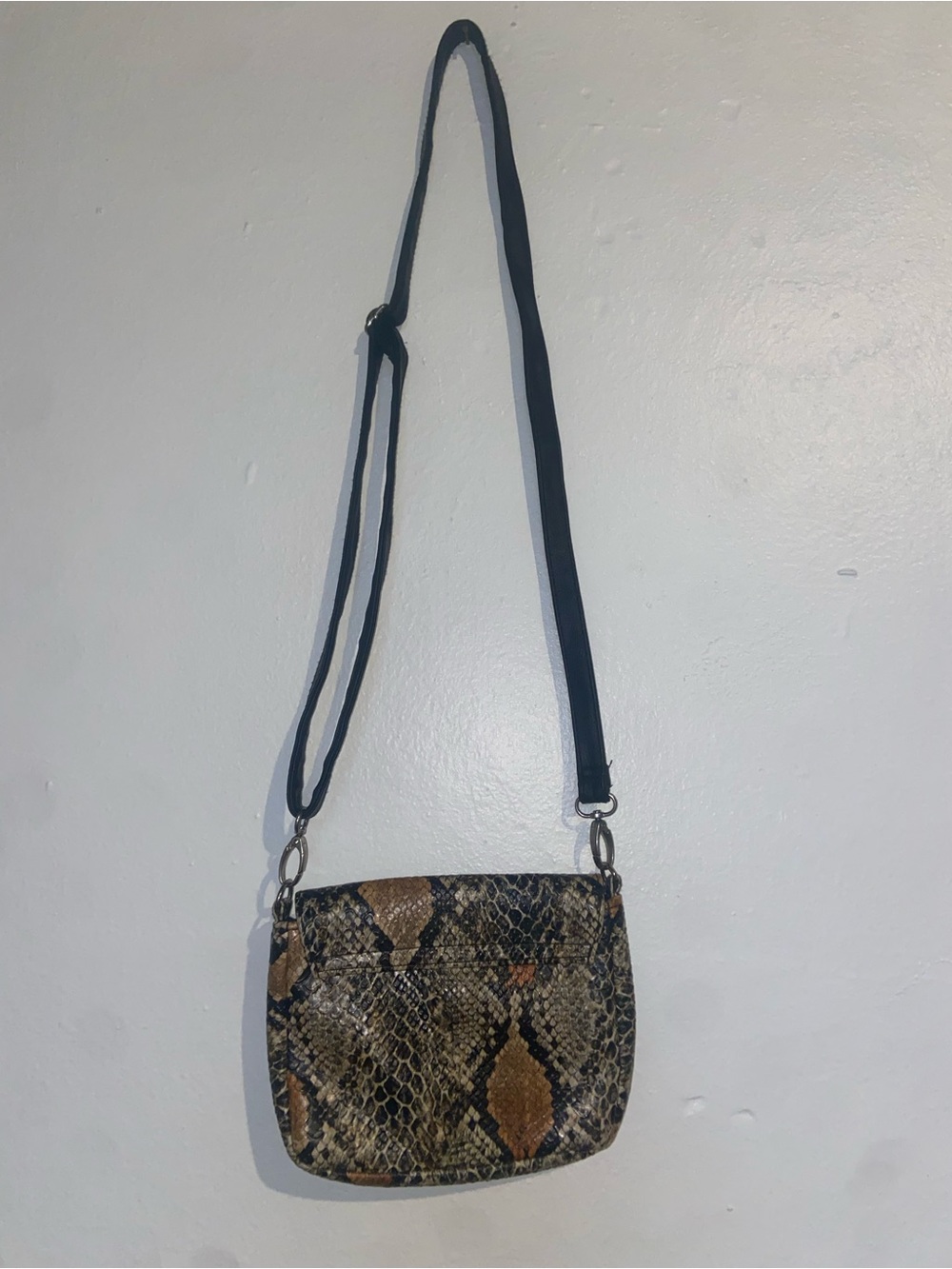 Western Mob Luxe Y2K Cowgirl Snake-Print Crossbody Bag in Brown & Black - Picture 2 of 3